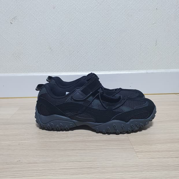 휠라 에샤페 v2 벨크로 스니커즈 240