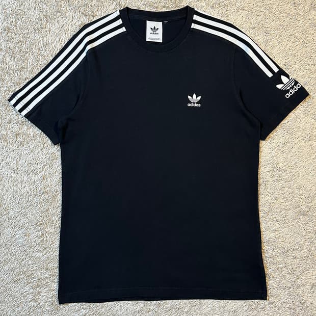 아디다스 ADIDAS 사이드라인 스포티 반팔 티셔츠 블랙
