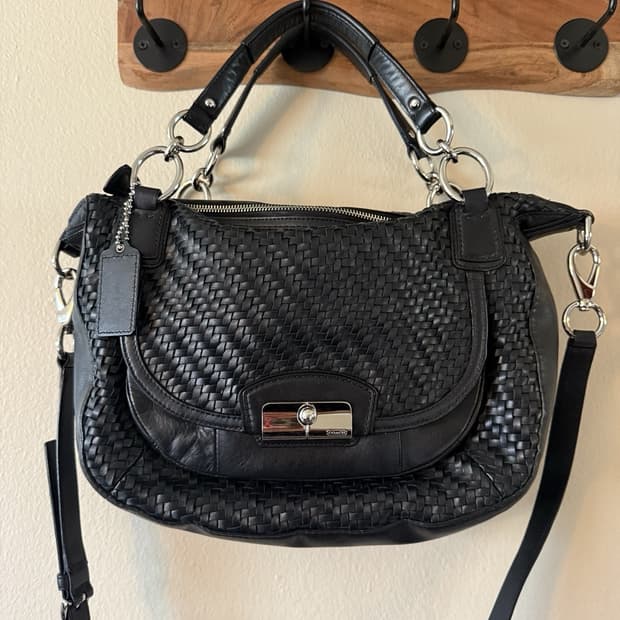 코치 크리스틴 사첼 백 