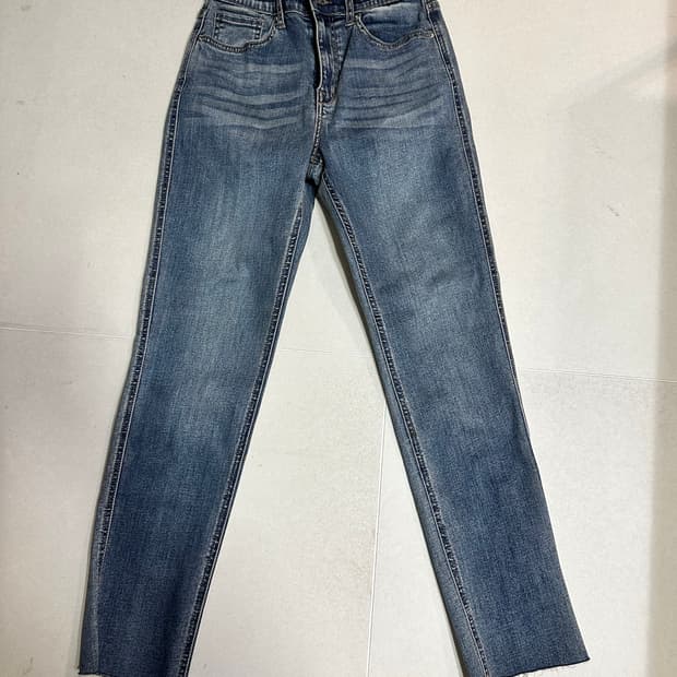 스파오 슬림진 라이트 그레이 64사이즈