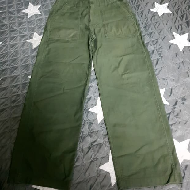 무신사스탠다드 레플리카 퍼티그 팬츠 카키 (31)