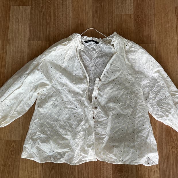 [1회 착용] ZARA 자수 블라우스 아이보리