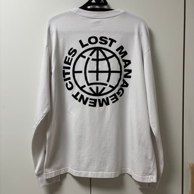 엘엠씨LMC 화이트 롱슬리브 긴팔 티셔츠