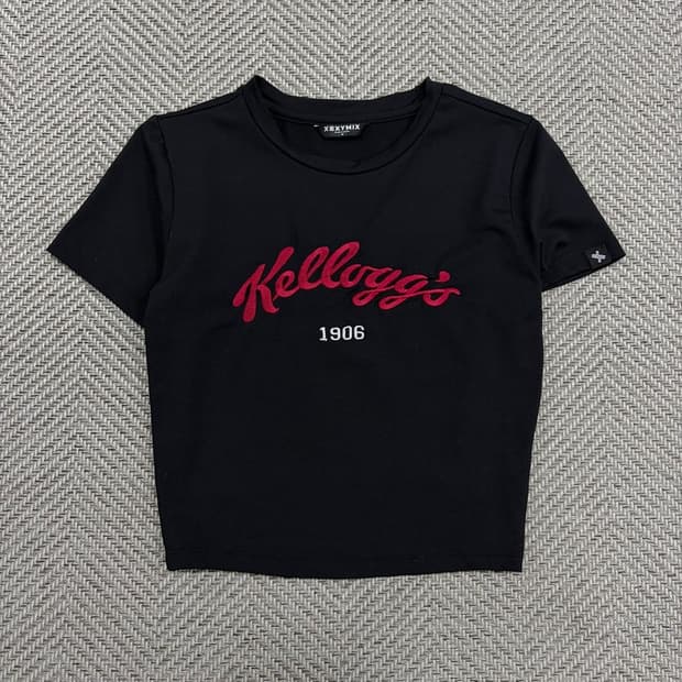 젝시믹스 자수 크롭티셔츠 v3153