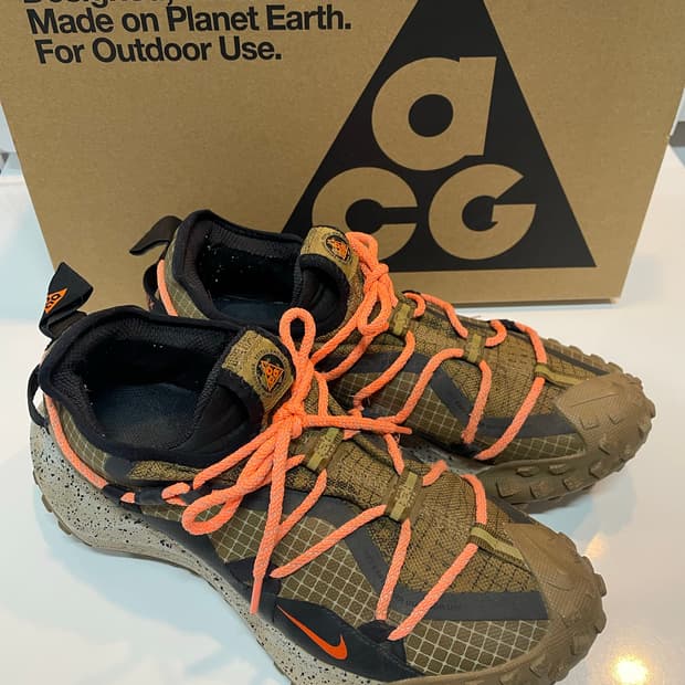 나이키 ACG 마운틴 플라이 2 로우 고어택스 270mm