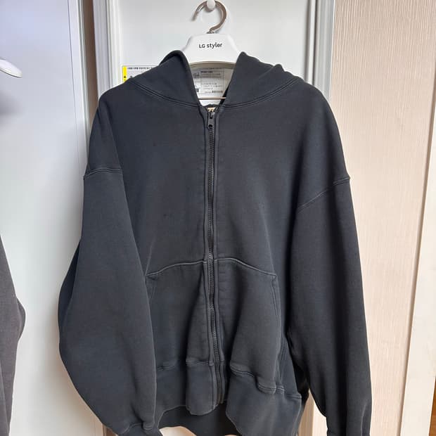 이지 시즌 4 집업 후디 뱃