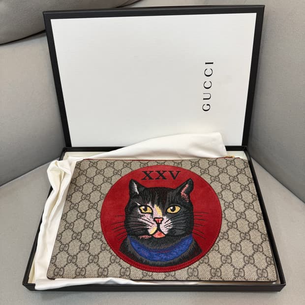 새상품급 구찌 미스틱 캣 클러치 