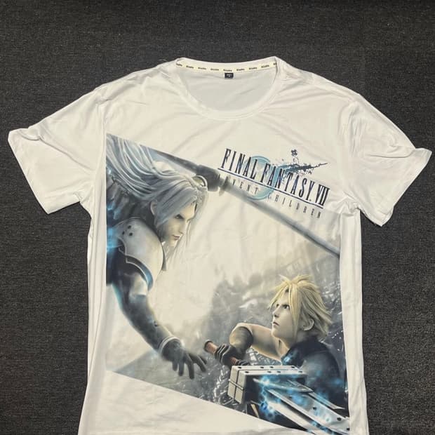 "Final Fantasy VII" graphic t-shirt