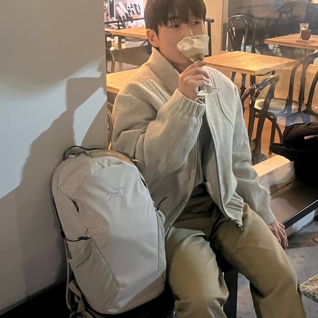 쿠어(COOR) 헤링본 울 블루종 자켓 그레이