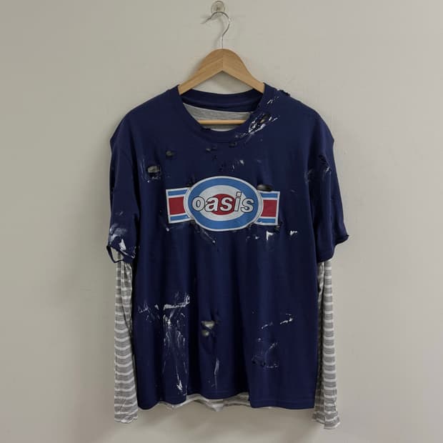 Distressed grunge custom tee (레이어드 긴팔 포함
