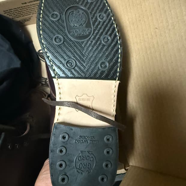 레드윙 9419  블랙체리 백맨 265사이즈