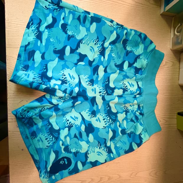 베이프 파이어카모 쇼츠 반바지 XL