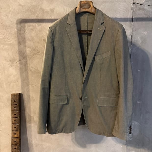 브로이어 테일러드 자켓 100