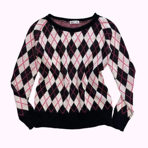 pink argyle pattern knit
