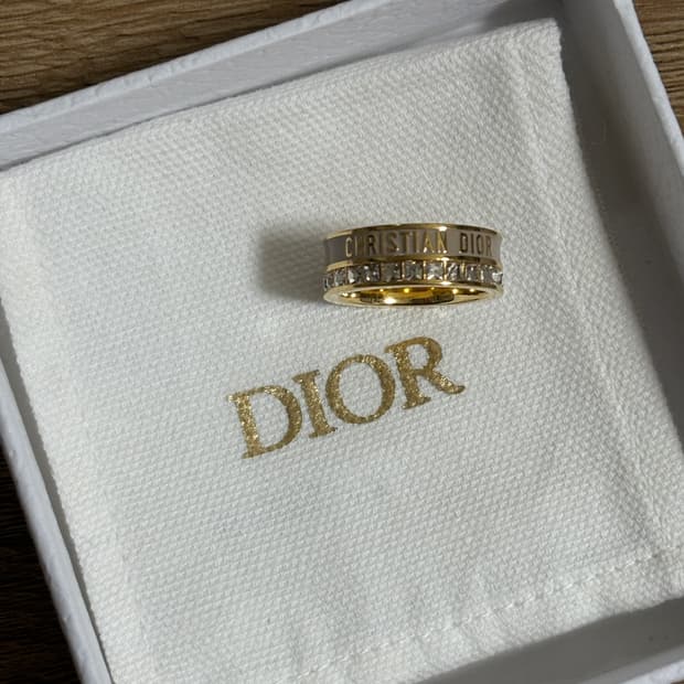 [정품] 디올 반지 (정가 52만원)