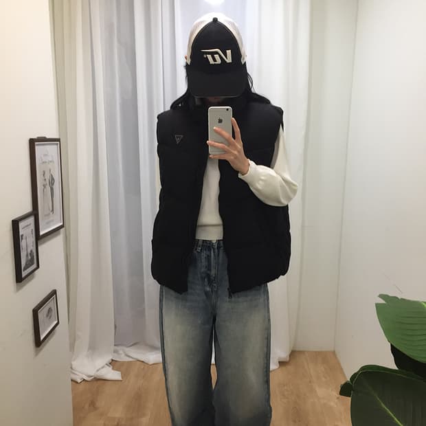 Unisex Guess Padded Vest 95