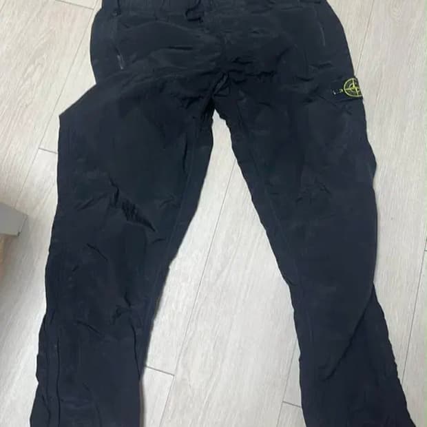 스톤아일랜드 나일론 팬츠 L 사이즈