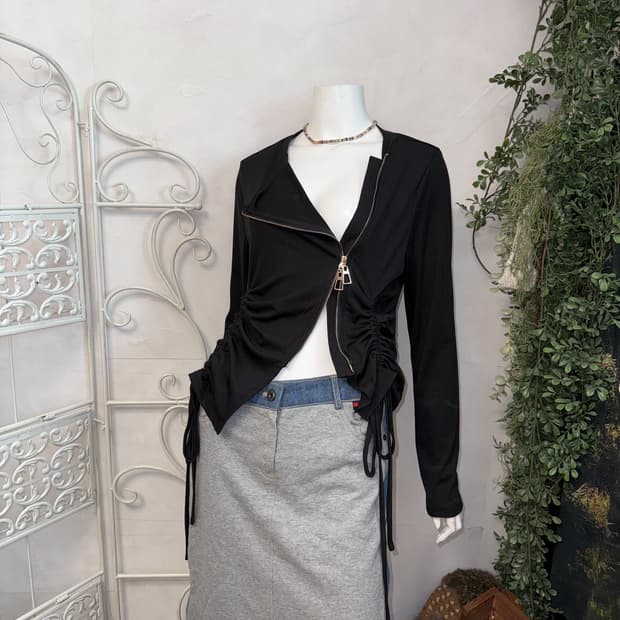 Black side shirring two way zipup