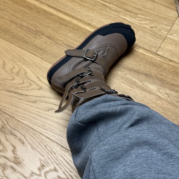 [40,255] 비비안웨스트우드 부츠