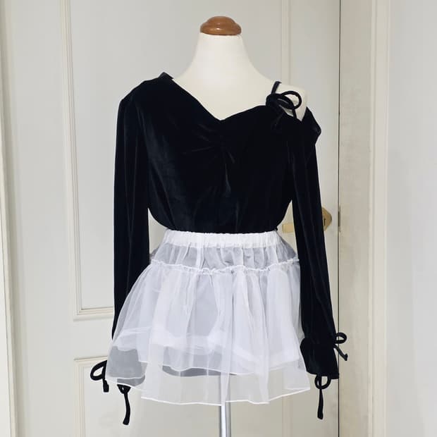 빈티지무드)블랙 벨벳 오프숄더 셔링 리본 섹시 양지뢰 로맨틱 블라우스