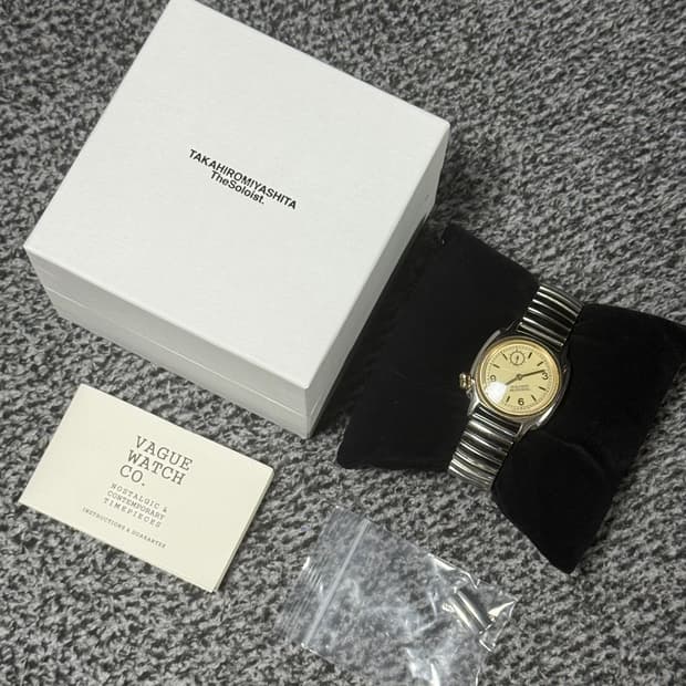 솔로이스트 바그워치 베이지 32mm 풀구성 새상품