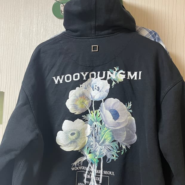 우영미 플라워 백로고 후드티 (46size)