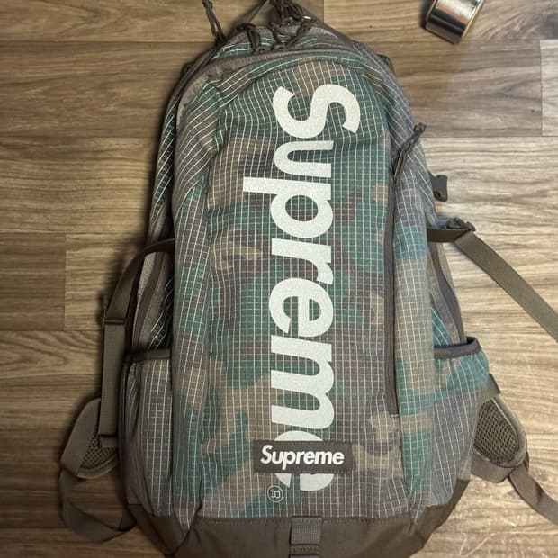 슈프림 백팩 카모