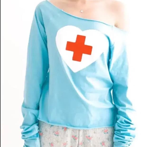 택포) 샵페어리 하트 컷오프 민트 버튼업 오트밀 티셔츠