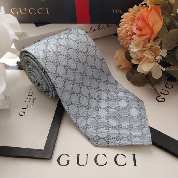 구찌 실크 스카이블루 GG 패턴 슬림 넥타이 8cm A등급 K1774
