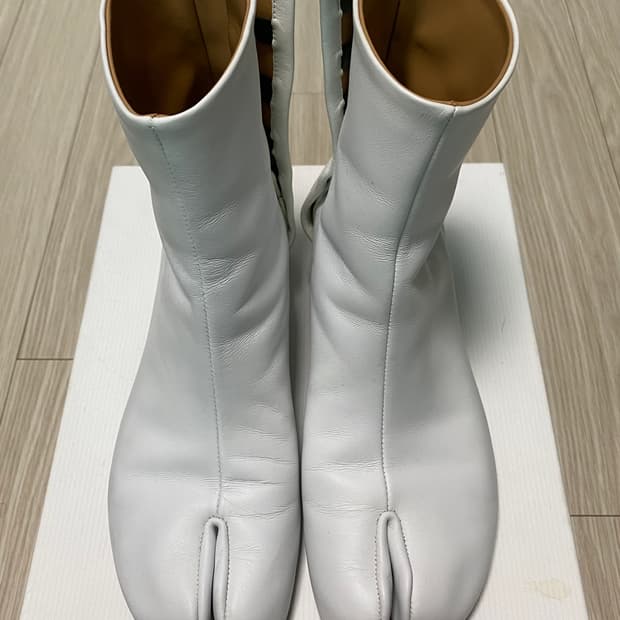 마르지엘라 타비 부츠 38 화이트