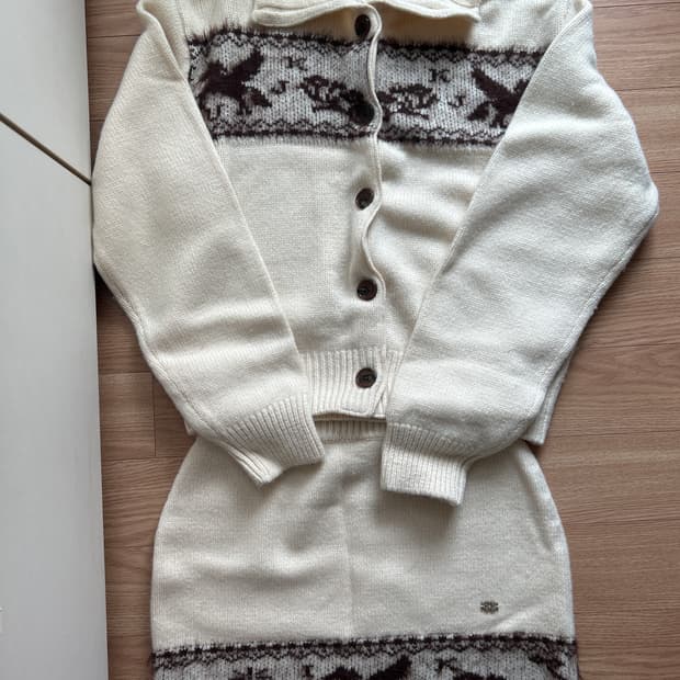 Kijun 니트 투피스 세트 아이보리