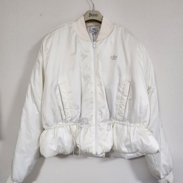 아디다스화이트패딩(M