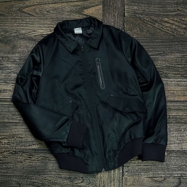 [NIKE] 나이키 사틴 블루종 자켓 블랙 M16701