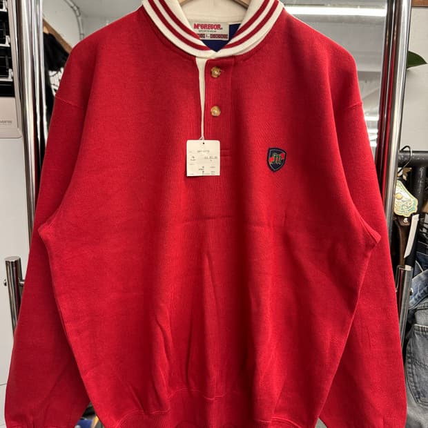 맥그리거 카라 스웻셔츠