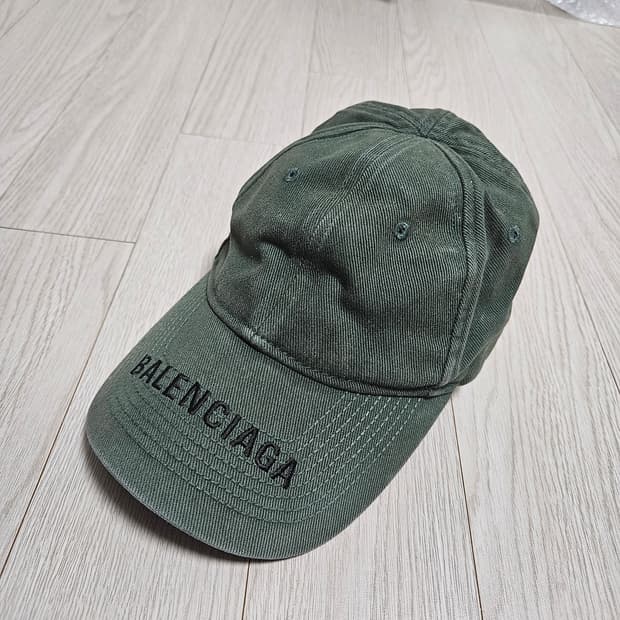 발렌시아가 볼캡 모자