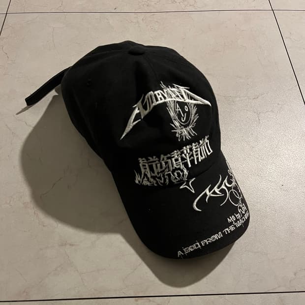 아조바이아조 자수 볼캡