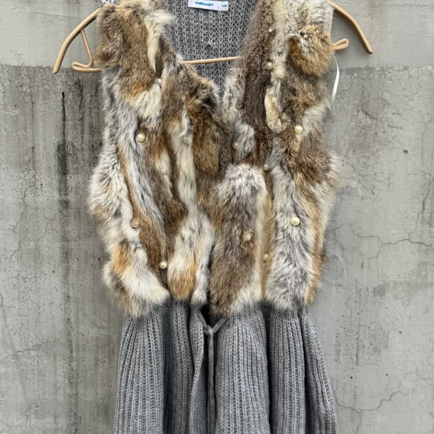 pearl mixtape knit vest