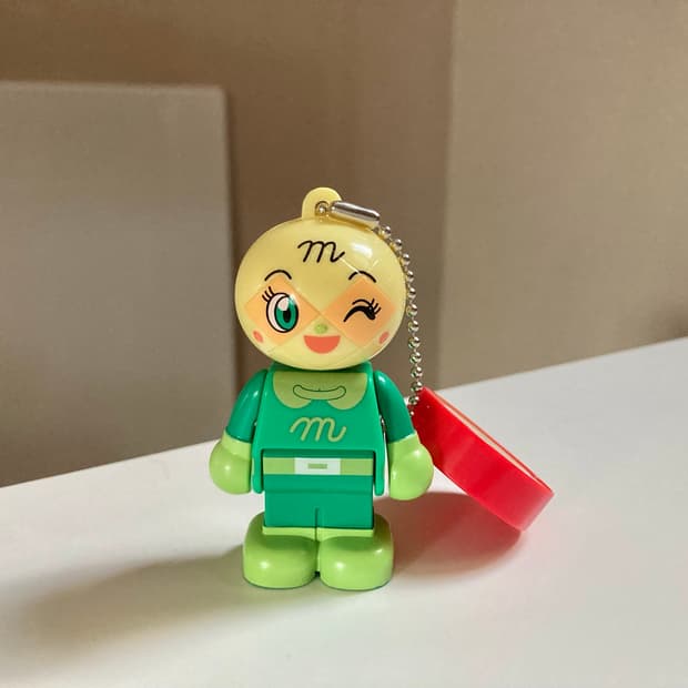 호빵맨 메론빵소녀 큐브릭 피규어 키링 가챠