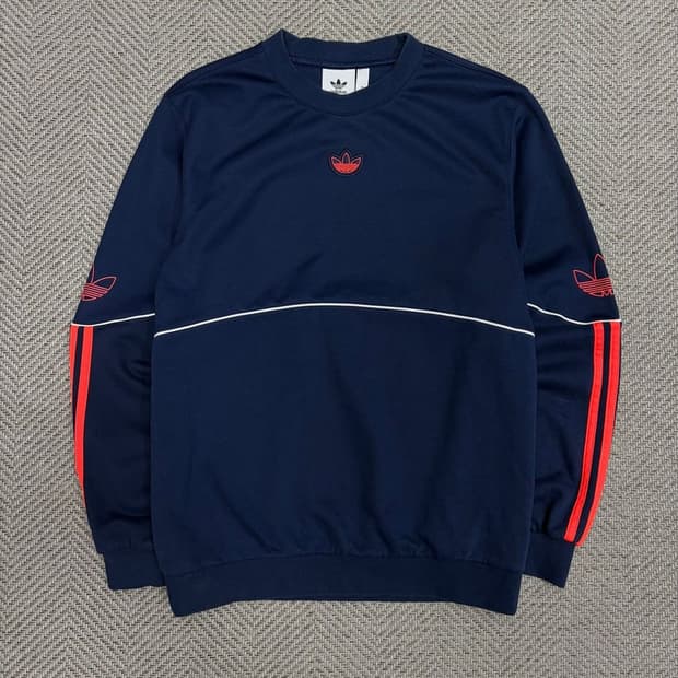 아디다스 로고 맨투맨 v1324