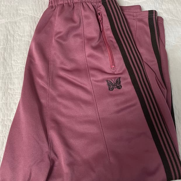 니들스 HD 트랙팬츠 스모크 핑크