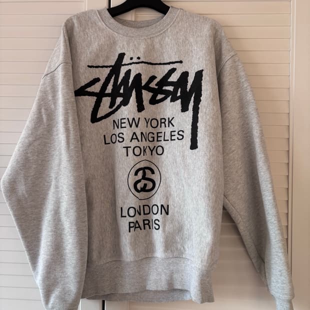 스투시 월드투어 스웨트셔츠