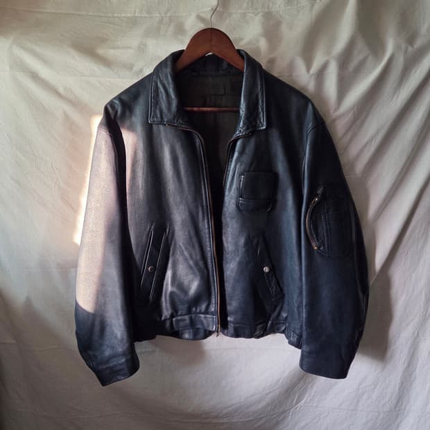 1970~80s 프렌치 빈티지 프랑스군 파일럿 레더 자켓 105