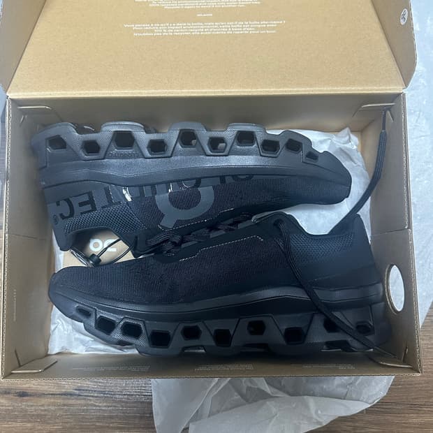 온러닝 클라우드몬스터 블랙