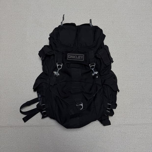 오클리 택티컬 메커니즘 백팩