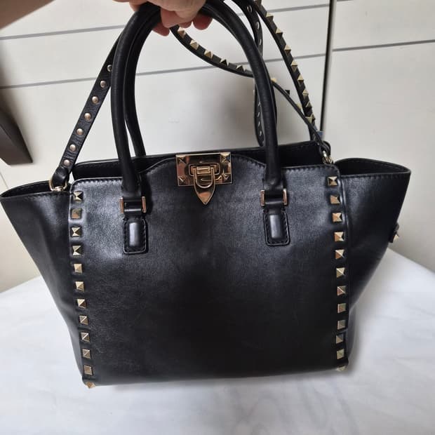 (정품) 발렌티노 락스터드 토트백 (명품 크로스백 숄더백 가방)