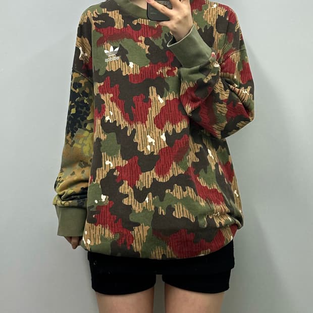 아디다스 x 퍼렐 윌리엄스 카모 크루넥 스웨트셔츠 맨투맨