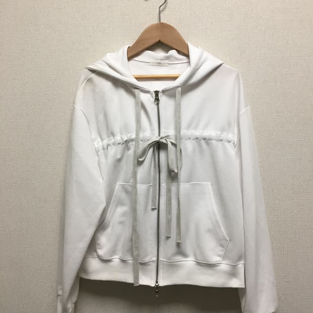 새상품 / 화이트 리본 후드집업 