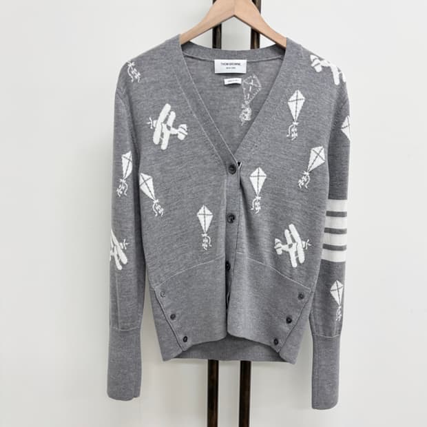 [42]톰브라운 사선완장 드롭스카이 가디건