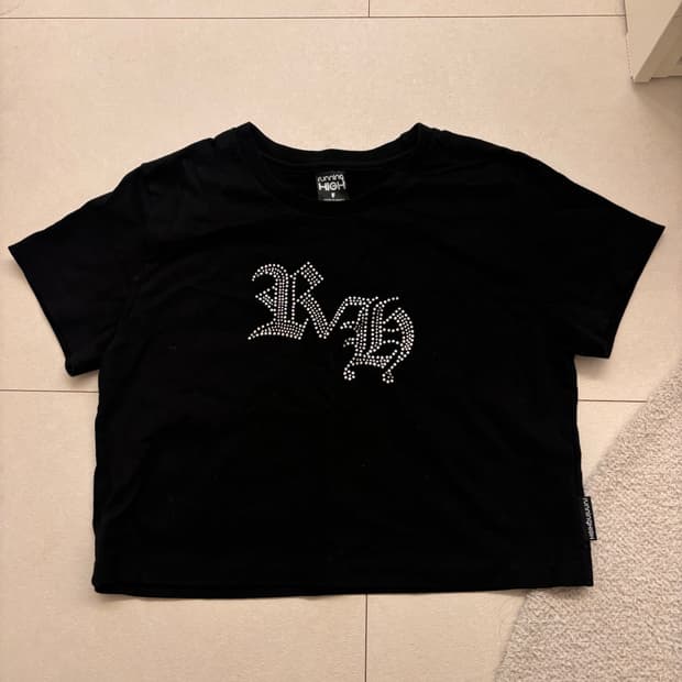 러닝하이 크롭반팔티