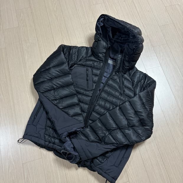 산산기어 패널드 푸퍼 자켓 